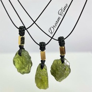 Green Apatite Natural High-End Niche Design Pendant Clavicle Chain Original Necklace Necklace