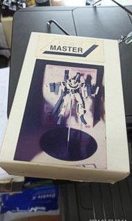 1/144 手辦，首辦超時空要塞 macross vf-1s