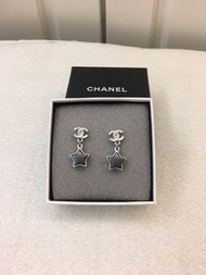 325#🈹️🈹️100% New Chanel名牌銀色星星吊耳環100%真貨（特價$2500包順豐站取件，不退換）（特別款）