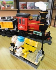 Snoopy 史路比 火車 積木 Lego 玩具 顆粒 益智玩具