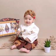 EDIT PLUS CETAK FOTO BAYI BABY LAKI LAKI COWOK NEWBORN BARU LAHIR ALA STUDIO FOTO UKURAN 10R A3 DESI