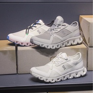 On cloud x 3 Comfortable