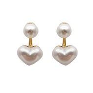 MIAOYA Fashion Jewelry Shop INS ต่างหูไข่มุกรูปหัวใจสำหรับผู้หญิง เครื่องประดับวินเทจบาร็อค ของขวัญวันเกิดที่สวยงาม