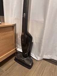 Electrolux ErgoRapido 二合一 手持無線吸塵機