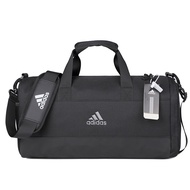 Adidas_backpack กระเป๋ายิม กระเป๋าฝึกซ้อม ผู้ชาย กระเป๋าเดินทางความจุขนาดใหญ่ ผู้หญิง บาสเก็ตบอล ฟุตบอล กระเป๋าสะพาย กีฬา messenger กระเป๋าเดินทาง
