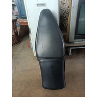 Vespa aquila seat