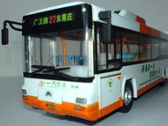 1: 76 Guangzhou Bus Bus First Auto Yutong Bus Bus Model 27 Line Out of Print Model
