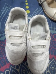 New Balance 327 兒童運動鞋