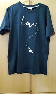 黑色 Love 短袖Tee (尺寸 20x27吋) Black T Shirt