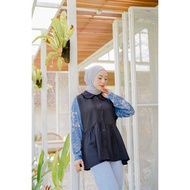 Larissa Daisy Black Blouse