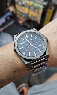 全新 ARMANI EXCHANGE 44MM藍面石英錶