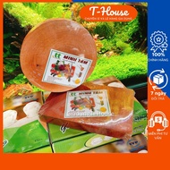 Minh Tam wooden cutting boards come in all sizes from 20cm to 30cm conveniently