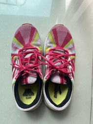Brooks women’s running shoes 女裝 跑鞋