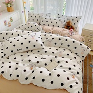 Dansunreve 3/4ชิ้น ชุดผ้าปู ผ้าปูที่นอน ผ้าปูเตียง 6ฟุต 5ฟุต KT Crayon Shin-chan คิตตี้ น่ารัก การ์ต
