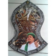 WALL CLOCK WITH PHOTO OF HABIB RIZIEQ SHIHAB HB RIZIQ SYIHAB LARGE IMAM FPI ALUMNI 212 IB HRS