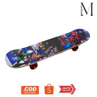 Df-8 jk-54 MEDIUM SIZE CHILDREN'S SKATEBOARD (M) Viral