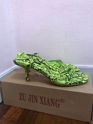 螢光色蛇紋高跟鞋 Neon Python Heels