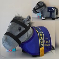 日版 創世駒 27cm 馬服公仔 有馬記念 Chrono Genesis 純種馬 冠軍馬 日本賽馬 日本競馬 國際一級賽 日本一級賽 有馬紀念 灰馬 G1 大馬仔 大毛公仔 大公仔 Thoroughb
