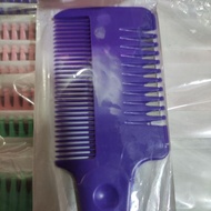 HAIR COMB | HAS A RAZOR