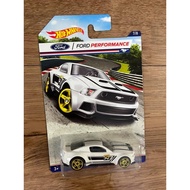 Hotwheels custom 2014 Ford Mustang (A)