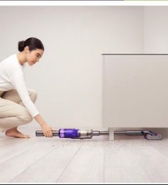 Dyson omni-glide vacuum