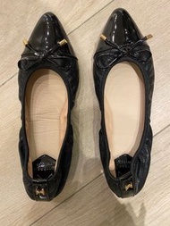 Black foldable Butterfly Twists