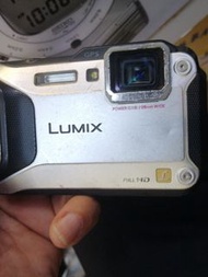 ( 新年秒閃價 )（三防CCD) Panasonic TS5 Digital Camera ）（超個500個優質CCD 相機是從寫字樓回收的行貨, 所以配件齊全, 和特別新淨, 級數和質素, 肯定是全