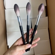 Sephora Highlight Brush No. 93, soft and smooth, holds powder No. 93, Type 1, Engraved with Brand Na