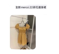 Mercci22碎花連身短洋裝