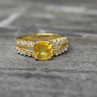 แหวนพลอยบุษราคัมน้ำทองบางกะจะ(Yellow Sapphire) ตัวเรือนเงินแท้ 92.5% ชุบทอง ประดับข้างด้วยเพชรCZ เกรดสวยพิเศษจากรัสเซีย ไซด์นิ้ว54 หรือเบอร์ 6.5 US
