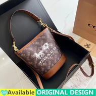 (With Box) 2024 New Original COACH Handbag Women's PU Leather Tote Bag Graphic Print Bucket Bag Single Sling Bag Brown Cross Body Shoulder Bag Korean Fashion Student Large Capacity Shopping Bag