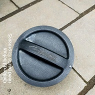 Mazda CX 7 L33E13Z46 oil dipstick cover