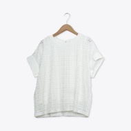 [CUMAR] Hollow Geometric Lace Sleeve Top White