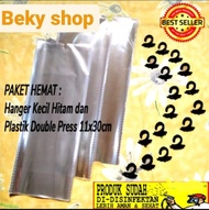 Sepaket 100 pcs plastik kemasan kaos kaki dan gantungan kaos kaki bebek / hanger kecil / beky shop