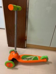 兒童滑板車 Avigo scooter