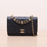 CHANEL(香奈兒) 22K 手柄CF WOC 19cm 黑色 荔枝 晶片開 金扣 雙C吊飾雙皮穿鏈手柄