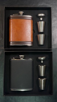 八安士酒壺套裝禮盒每套$200 220ml hip flask gift set