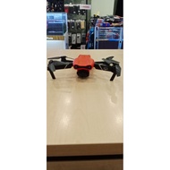 drone bateri menepunyai camera