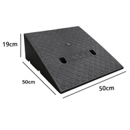 แผ่นยางทางลาด มีหลายขนาดให้เลือก ป้องกันการลื่นไถล สำหรับรถยนต์ Rubber ramp pads