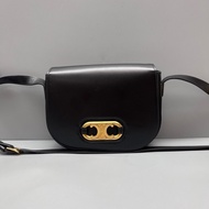 CELINE 98新 黑金凱旋門金扣馬鞍包 尺寸23*16