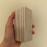 Nam châm đất hiếm dạng hình tròn D7x3mm Mạ Niken lực hít mạnh grade N35 (có sai số)