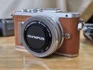 Olympus PEN E-PL8 + M.ZUIKO DIGITAL 14-42mm F3.5-5.6