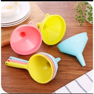 Water Funnel Multipurpose Plastic Funnel/ Multipurpose Handle Plastic Funnel/ MLH K02 Oil Funnel/