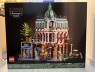 LEGO 10297 Boutique Hotel