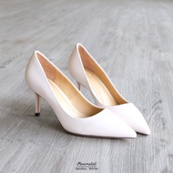 𝐌𝐈𝐍𝐈𝐌𝐀𝐋𝐈𝐒𝐓 รองเท้าส้นสูงหนังแกะ รุ่น Sandra (off-White) สูง 3 นิ้ว สวย สง่า