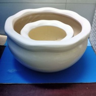 Compo of 2 pots with duck mouth just like the picture posted by the shop
