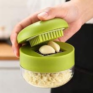 1pc Manual Mini Garlic Press And Chopper With Easy Clean Chopping Board, Garlic Crusher, Garlic Pres