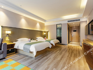 Homeplus Holiday Hotel (Kunming Guandu Ancient Town Yinhai Qingxidu)