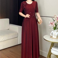 Middle-aged dress designed for year-end parties, high-end, luxurious and elegant, Luxury DMC Pressed