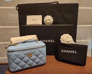 Chanel 22S Light Baby Blue vanity bag with pearl crush 新款核桃金球 粉藍色 長盒 化妝盒 盒子包  Long vanity bag Long box 羊皮金球 100% real new full set